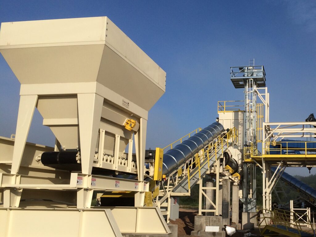 Feed Hoppers Ti243