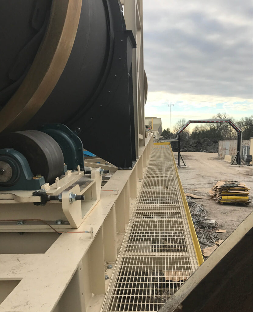 Trunnions And Walkway